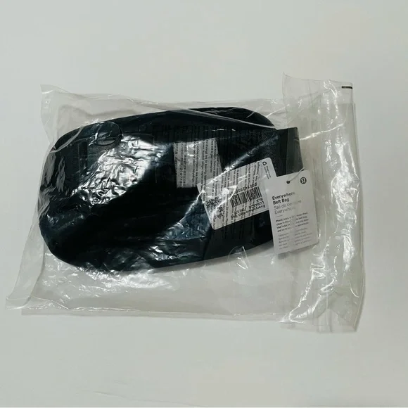 Lululemon Everywhere Belt Bag Black NEW With TAGS - Picture 11 of 12